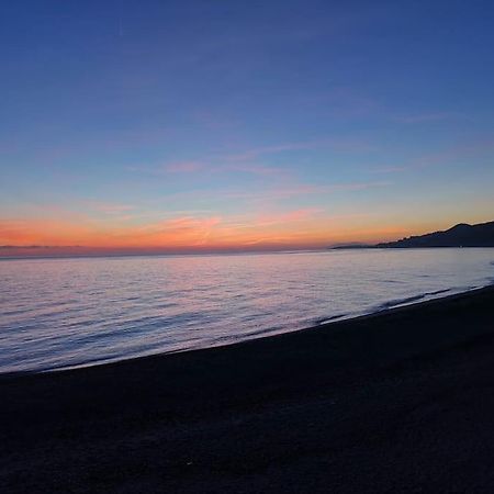 Atico Fresco Y Luminoso Con Aparcamiento Privado Apartman Nerja Kültér fotó