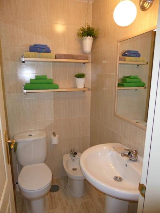 Atico Fresco Y Luminoso Con Aparcamiento Privado Apartman Nerja Kültér fotó
