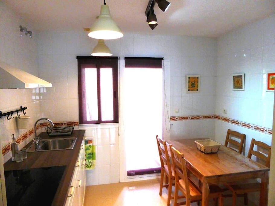 Atico Fresco Y Luminoso Con Aparcamiento Privado Apartman Nerja Kültér fotó