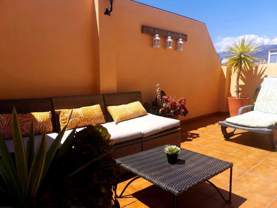 Atico Fresco Y Luminoso Con Aparcamiento Privado Apartman Nerja Kültér fotó