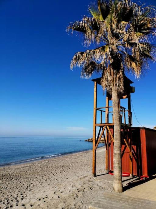 Atico Fresco Y Luminoso Con Aparcamiento Privado Apartman Nerja Kültér fotó