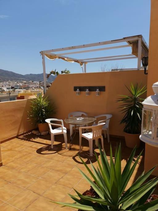 Atico Fresco Y Luminoso Con Aparcamiento Privado Apartman Nerja Kültér fotó